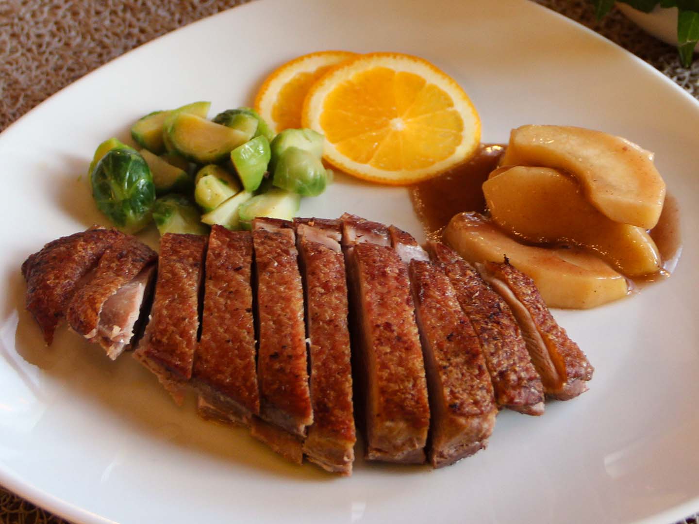 Alter Krug Niedernwöhren | Gaststätte | Essen