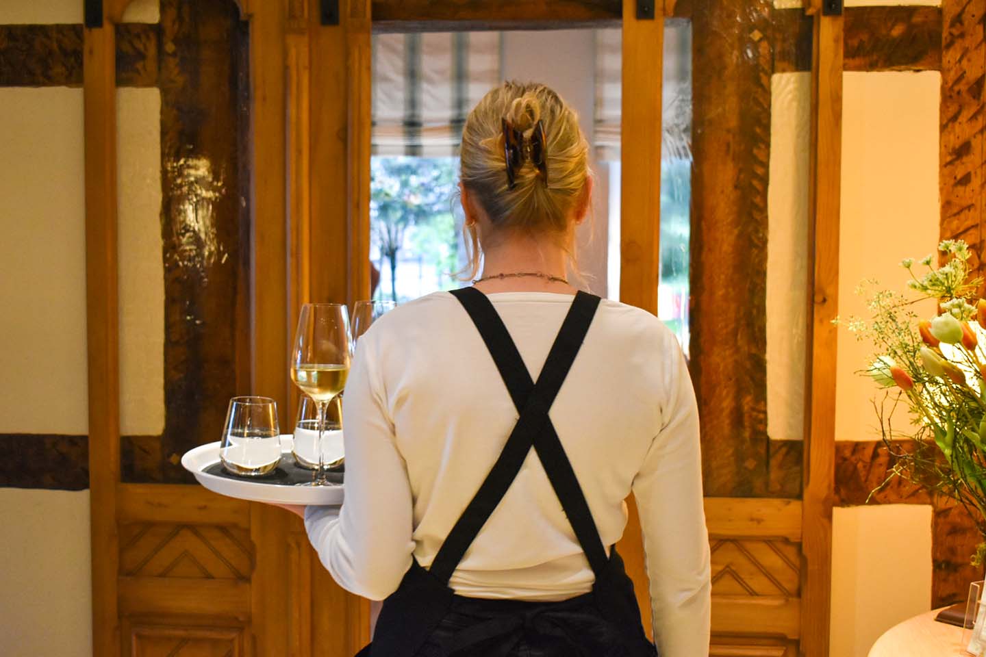 Alter Krug Niedernwöhren | Gaststätte | Jobs