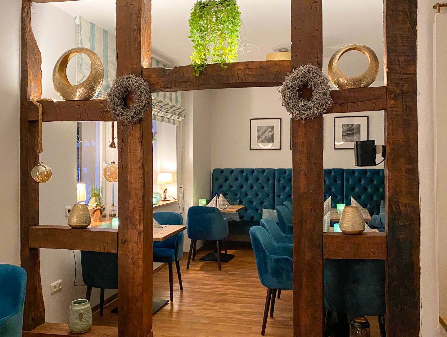 Alter Krug Niedernwöhren | Gaststätte | Restaurant