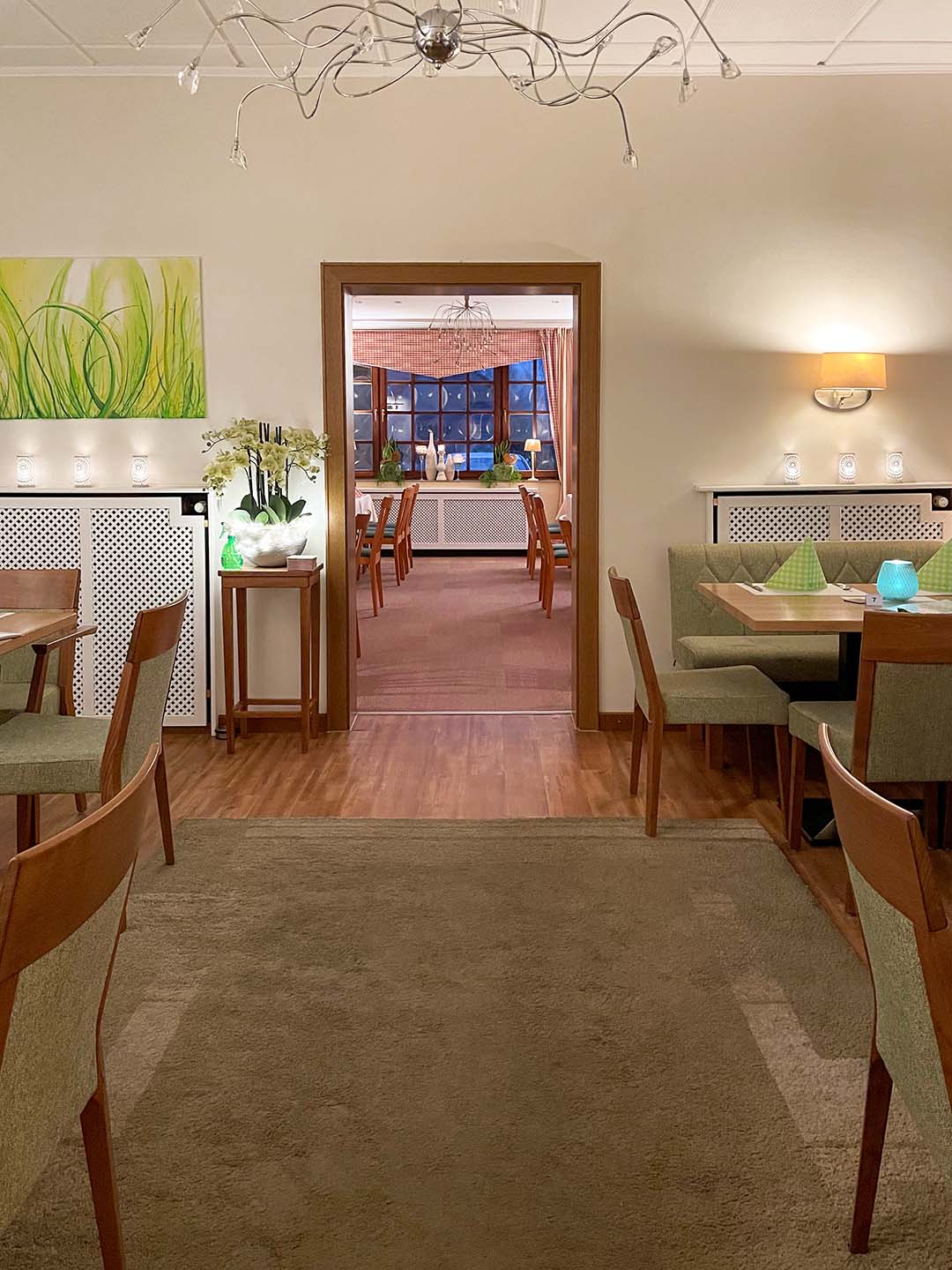 Alter Krug Niedernwöhren | Gaststätte | Restaurant