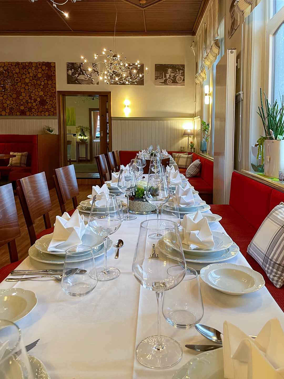 Alter Krug Niedernwöhren | Gaststätte | Restaurant