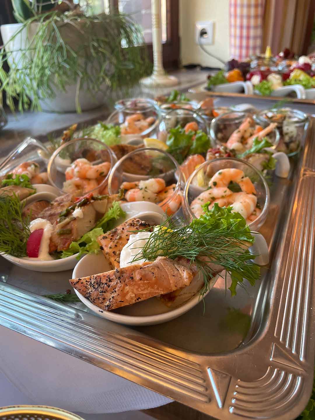 Alter Krug Niedernwöhren | Gaststätte | Essen